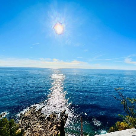 Suite Sunset 18 - Fronte Mare سانريمو المظهر الخارجي الصورة