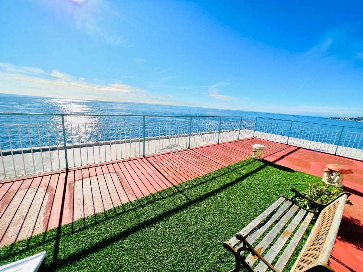 Suite Sunset 18 - Fronte Mare سانريمو المظهر الخارجي الصورة
